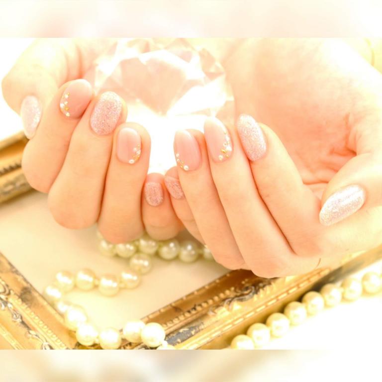 DIVINE NAIL (ディバイン　ネイル)