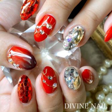 DIVINE NAIL (ディバイン　ネイル)