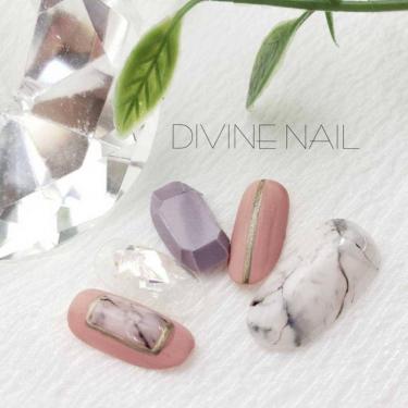 DIVINE NAIL (ディバイン　ネイル)