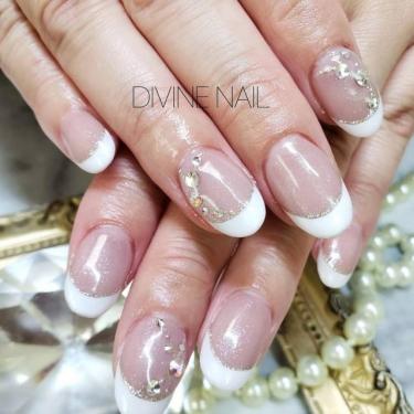 DIVINE NAIL (ディバイン　ネイル)