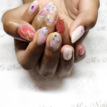 花びらネイル
